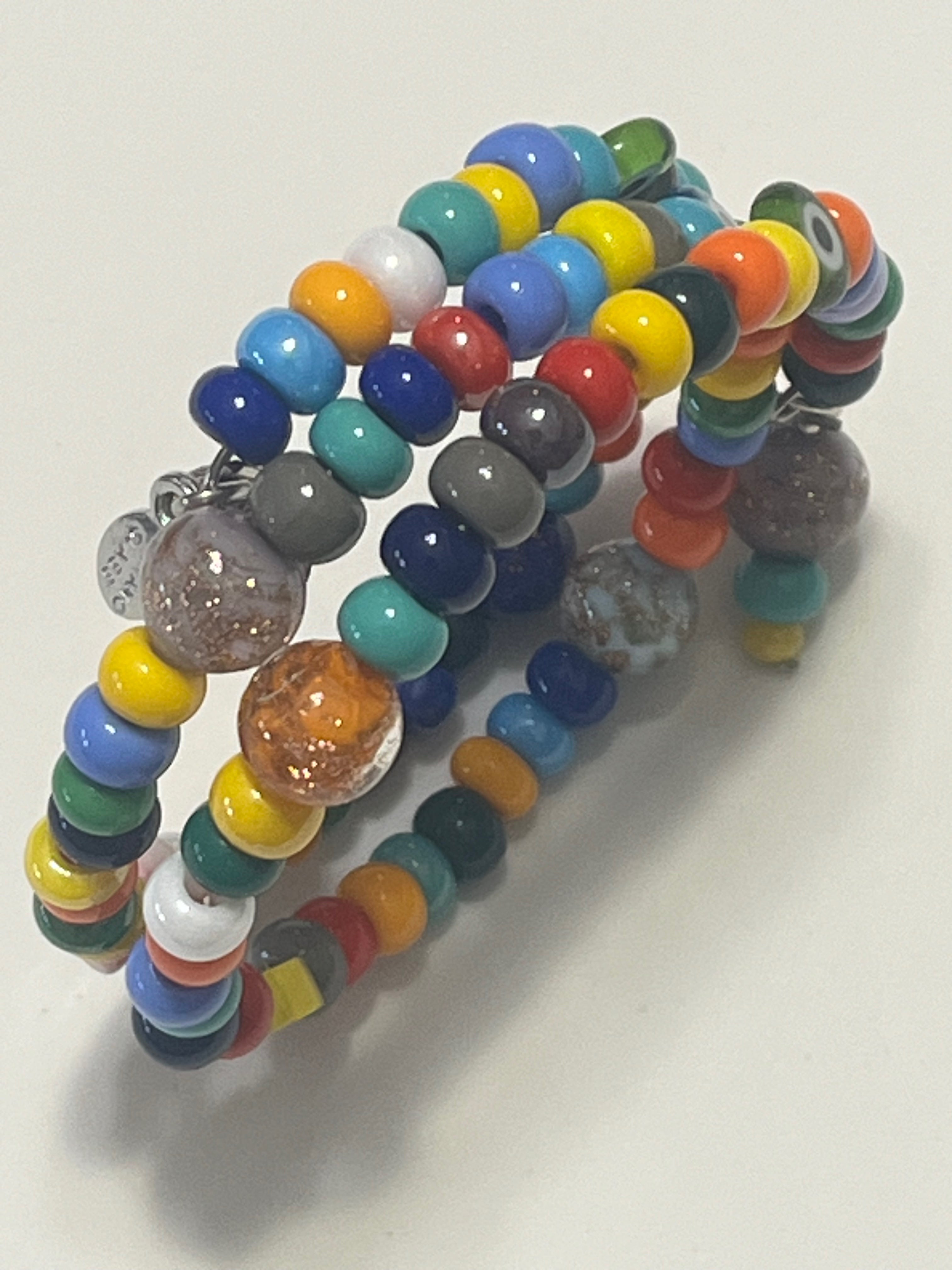 Multicolor bracelet rigid