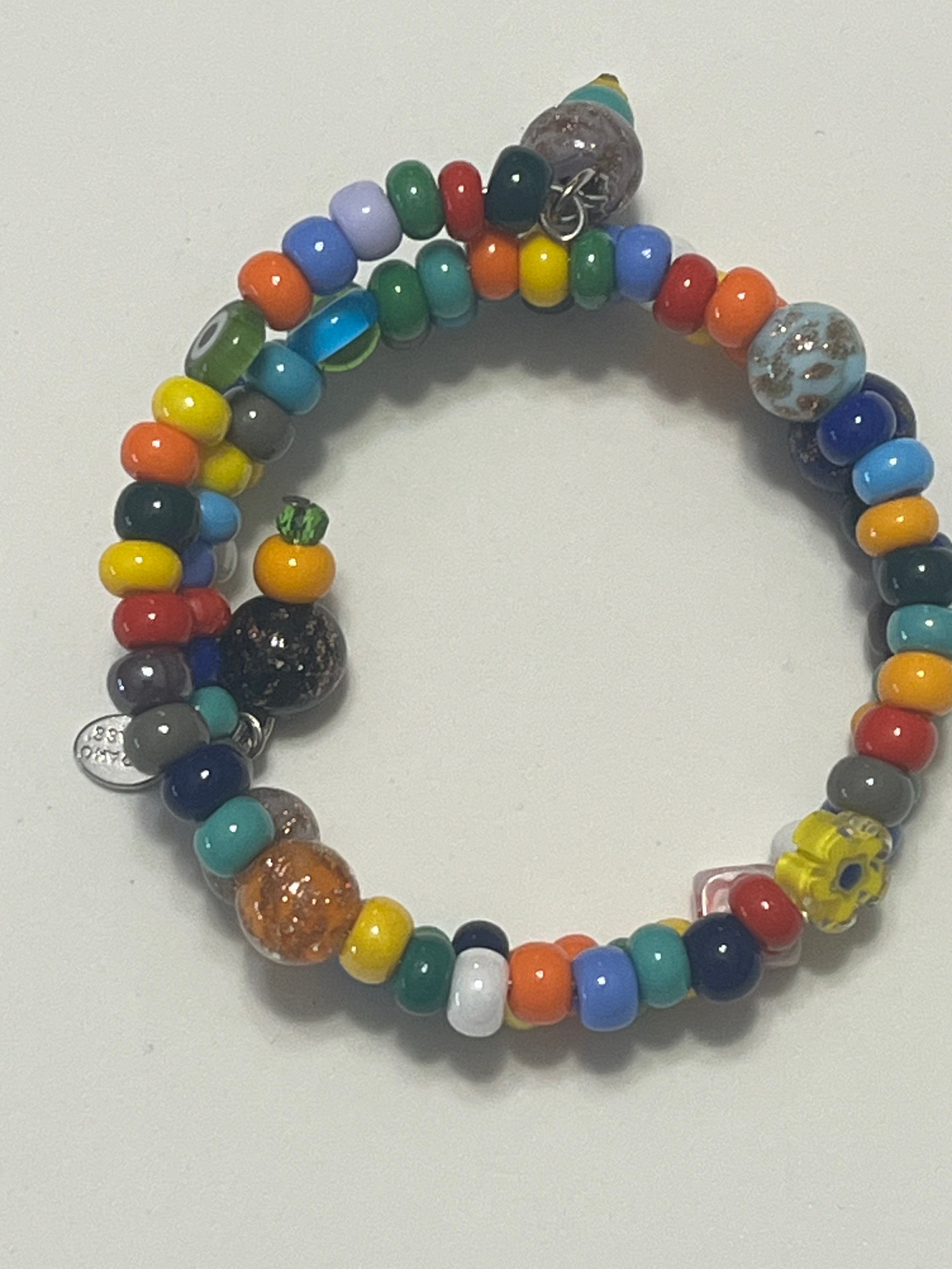 Multicolor bracelet rigid