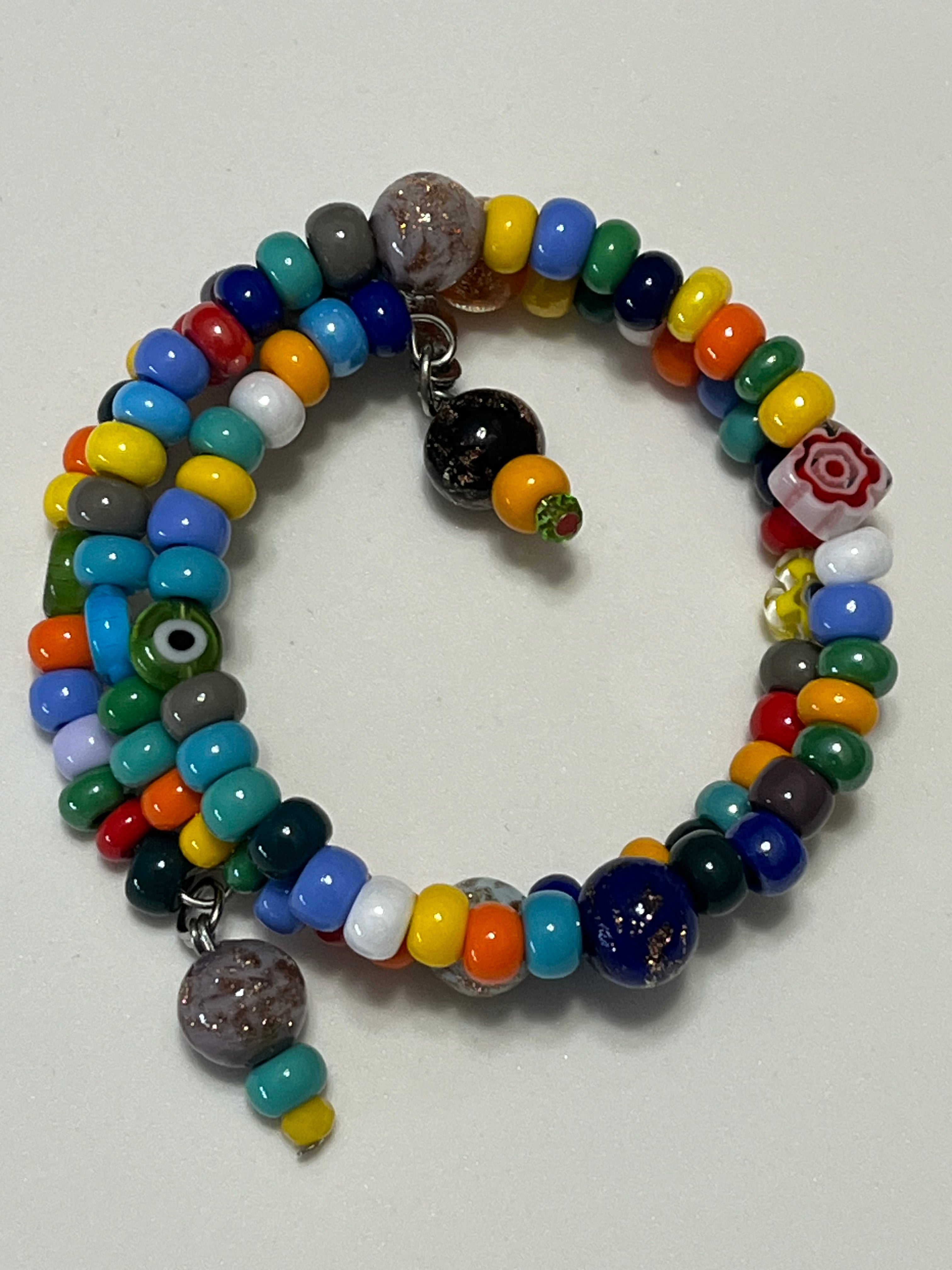 Multicolor bracelet rigid