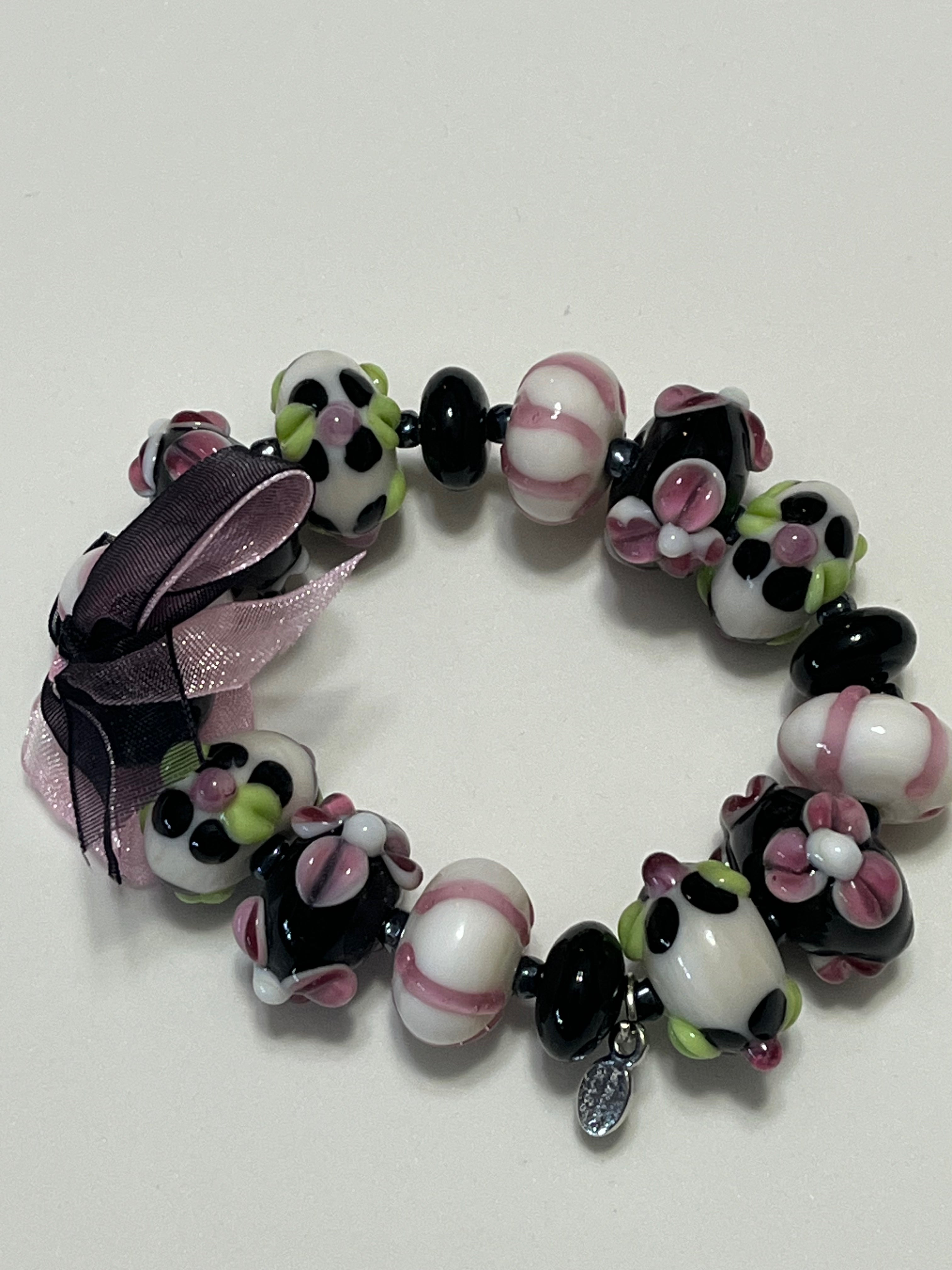 Beaded elastic bracelet